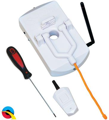 Components of the Qualatex Q-Boom Balloon Exploder Kit