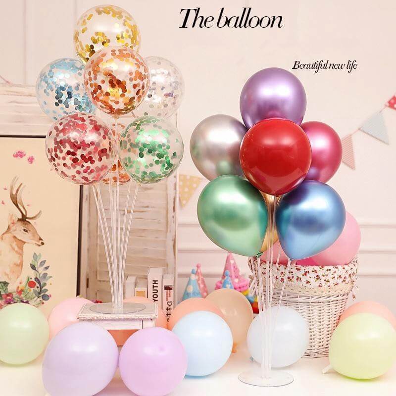 Balloon centerpieces made of balloon sticks with stand
