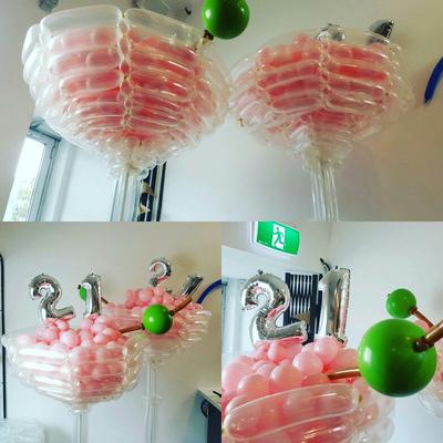 Stunning example using a mix of long and round balloons (Source: balloons.net.au)