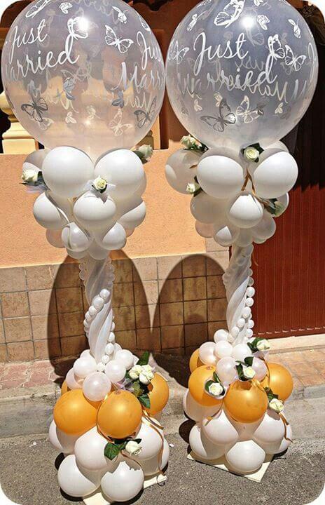 "Just married" balloon columns