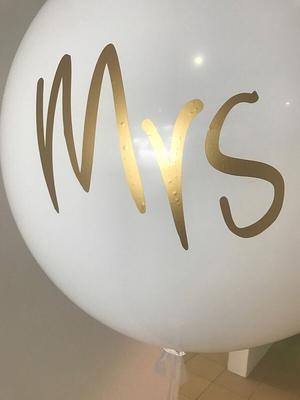 Applying vinyl to latex balloons can be tricky [Image source: yelp.com.au/biz/lets-party-with-balloons-mona-vale]